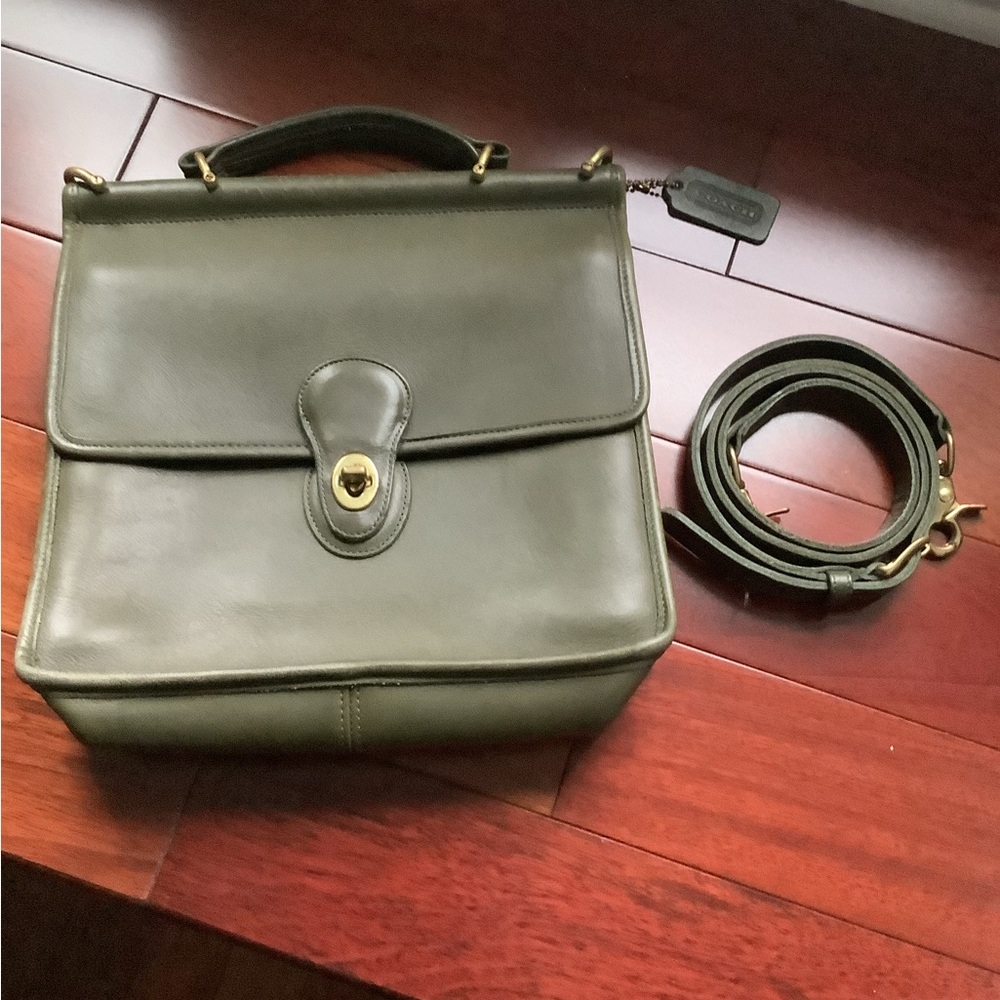 Vintage Coach Willis